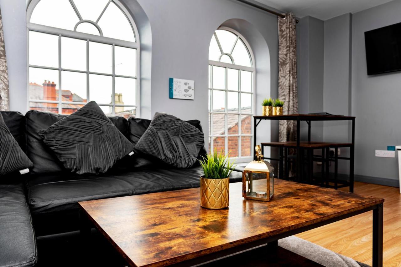 The Glyndwr - Berwyn House Apartment Wrexham Luaran gambar