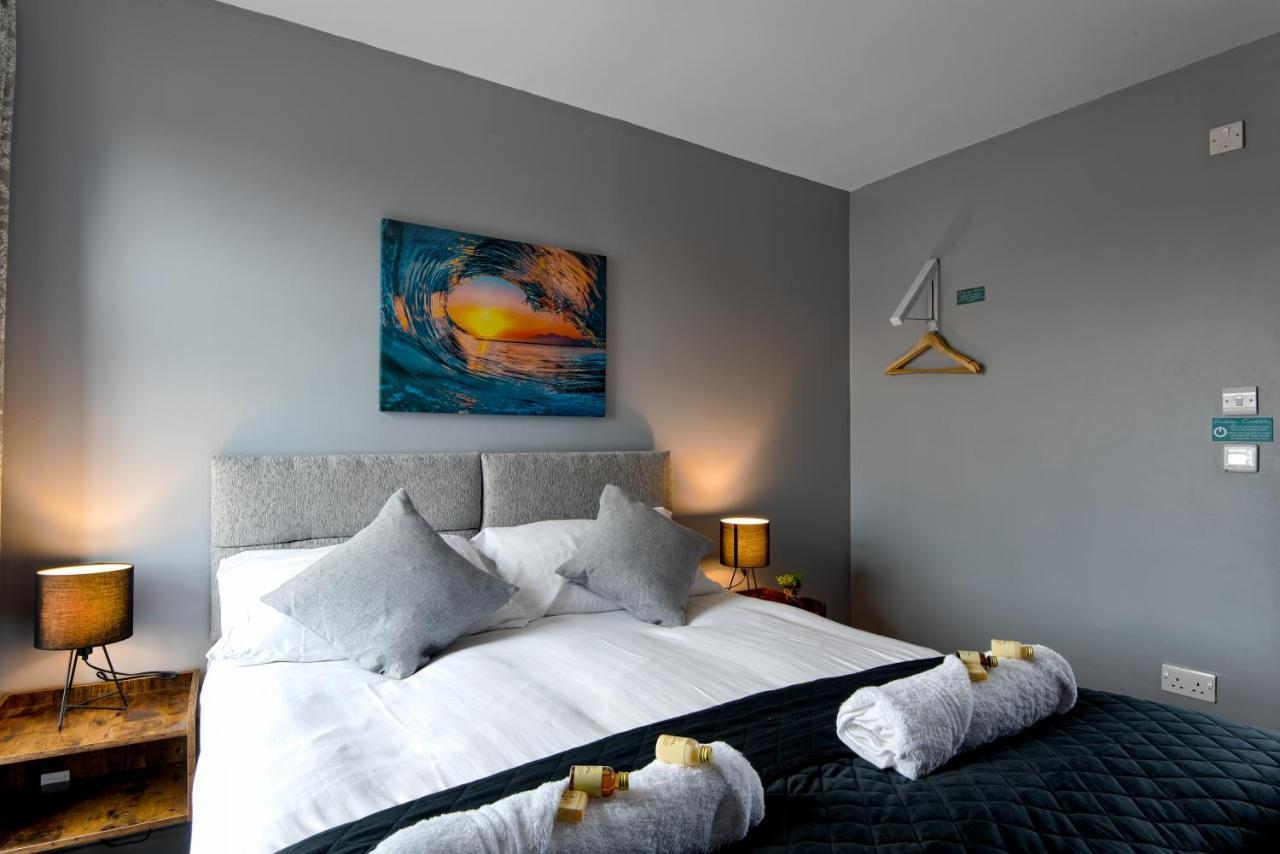 The Glyndwr - Berwyn House Apartment Wrexham Luaran gambar